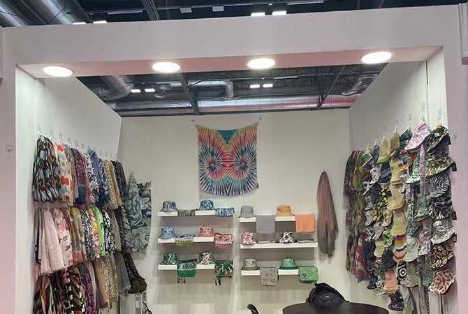 Product Showroom-For Spain in Customers